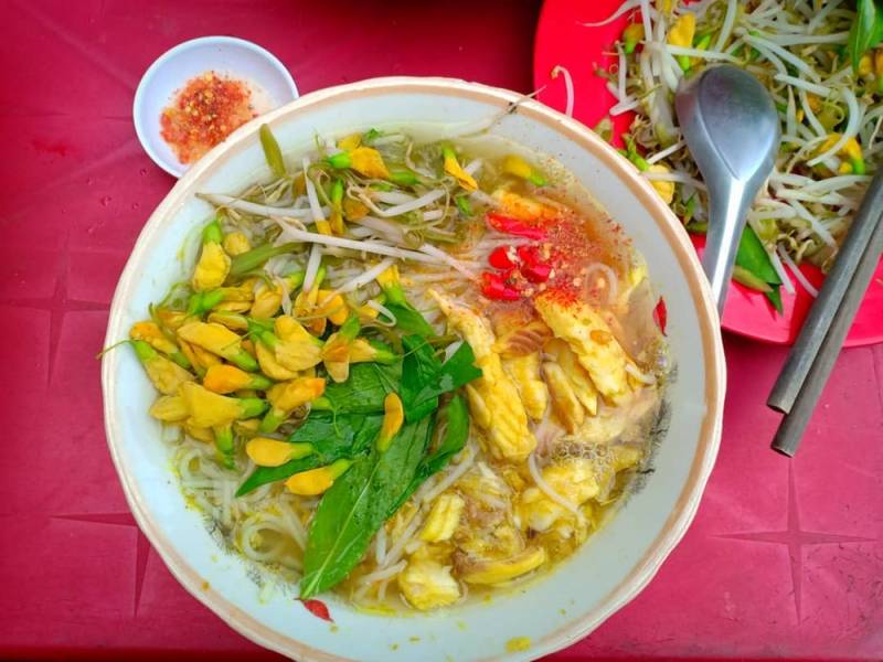 Bun Ca (Fish Noodle Soup)
