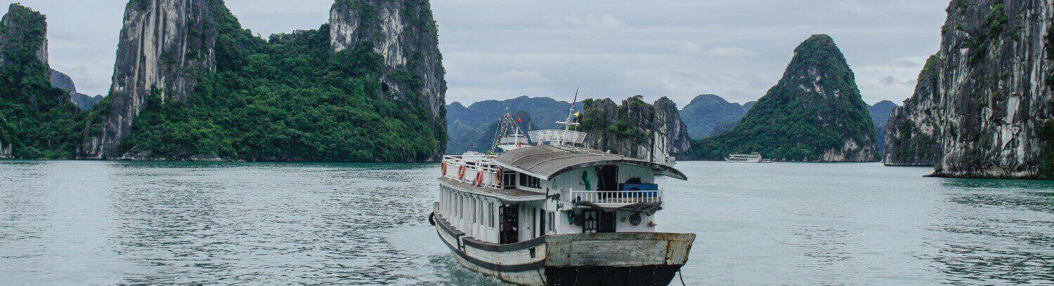 HL12: IMPERIAL ONE DAY CRUISE</h3><p>Magnificent Ha Long Bay, with its 3000 – plus islands rising from the clear, emerald waters of the TokinGulf and covering an area of 1500 Sq km, is one of the nature marvels of Vietnam. Adjacent to the rocky lime stone islets, there are numerous sandy dune, hidden stalagmite caves that created by wind, and wave million years ago. Visitor can cruise among 3000 tiny limestone islets, and enjoy the breath-taking view of this world Heritage site.</p><a href='http://vietcruisetours.com/en/tours/Imperial-one-day-cruise-112.html' title='Read More'>Read More</a>