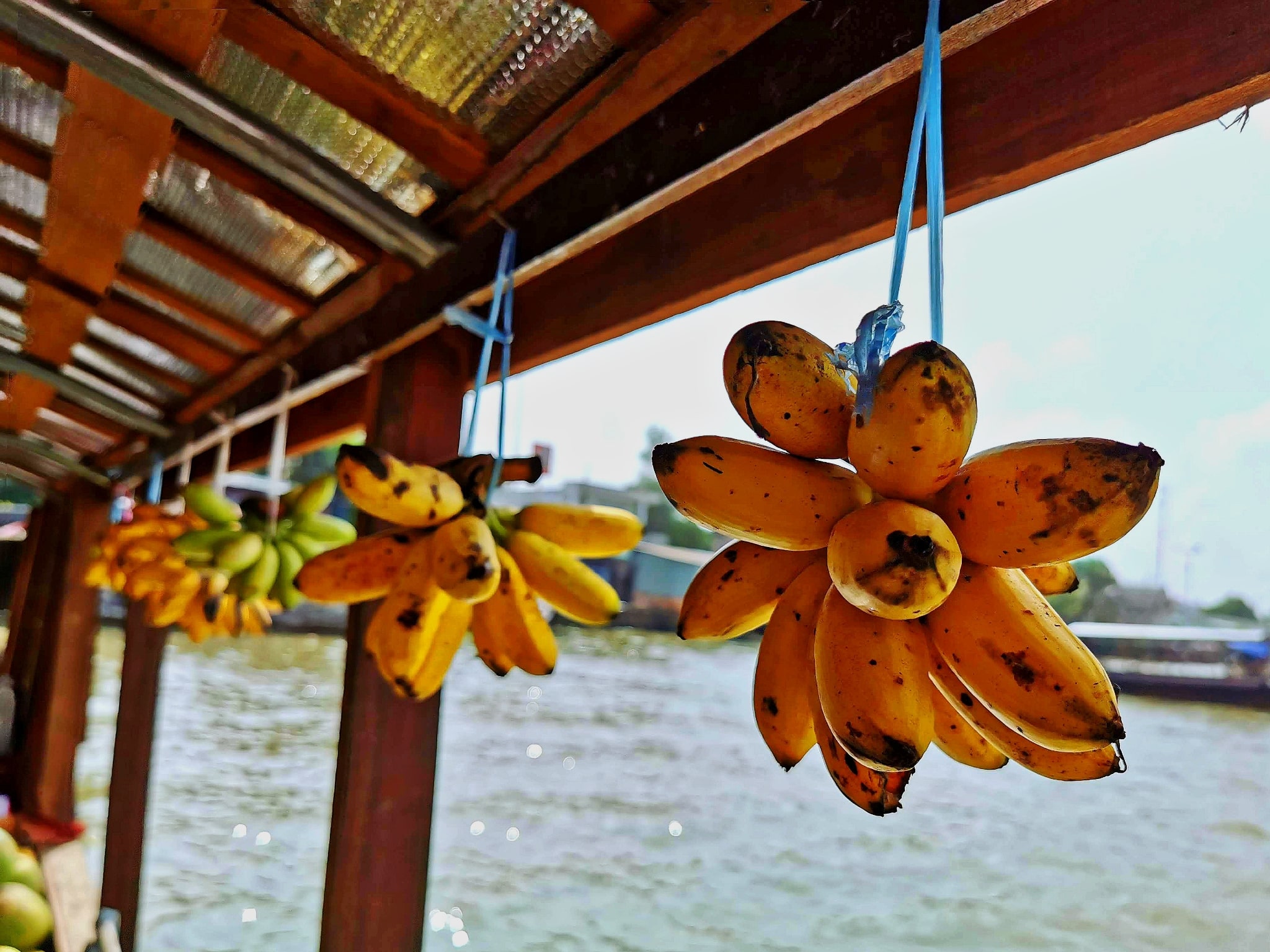 MK02:  CAI BE FLOATING MARKET- MEKONG ONE DAY TOUR -