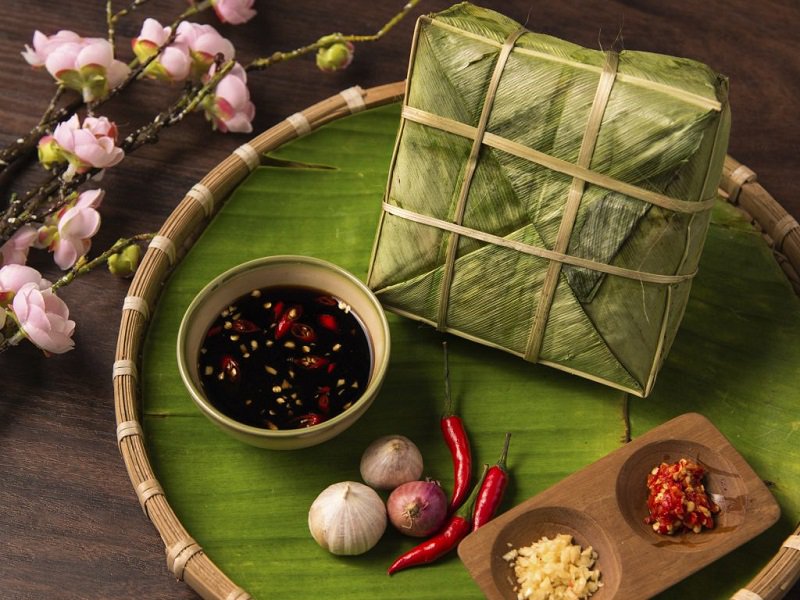 TASTING THE ESSENCE OF TET IN VIETNAMESE LUNAR NEW YEAR FOOD