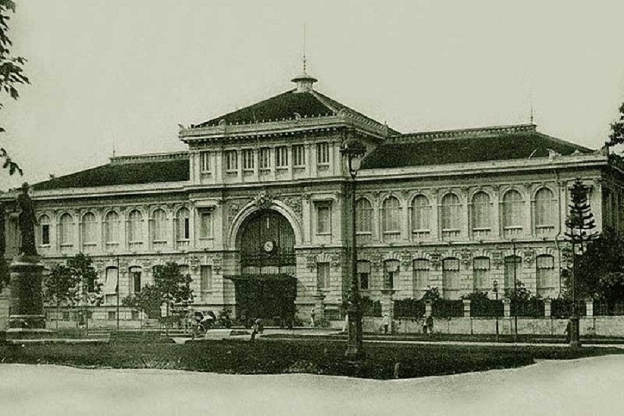 The old Ho Chi Minh Post Office 