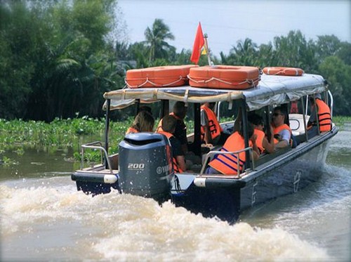 SC07: MEKONG DELTA 2 DAYS TOUR BY SPEEDBOAT