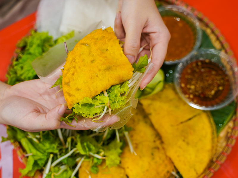 Banh Xeo Cuon - Crispy Pancake Rolls