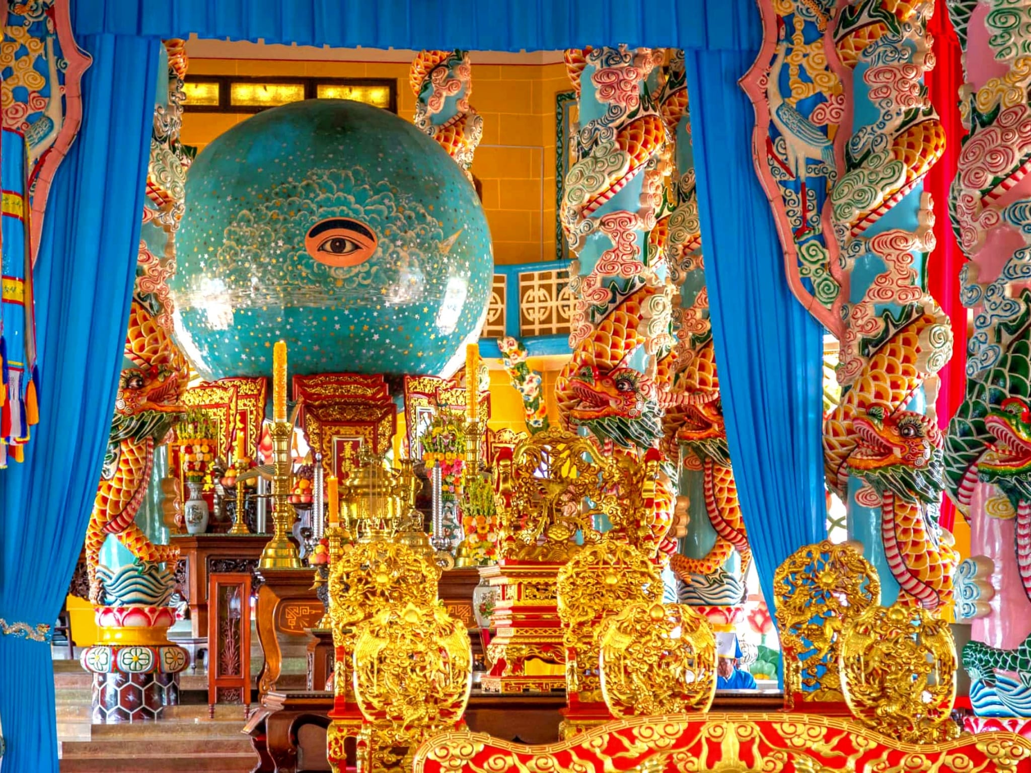 SG15: CAO DAI TEMPLE & BLACK LADY MOUNTAIN ONE DAY TRIP